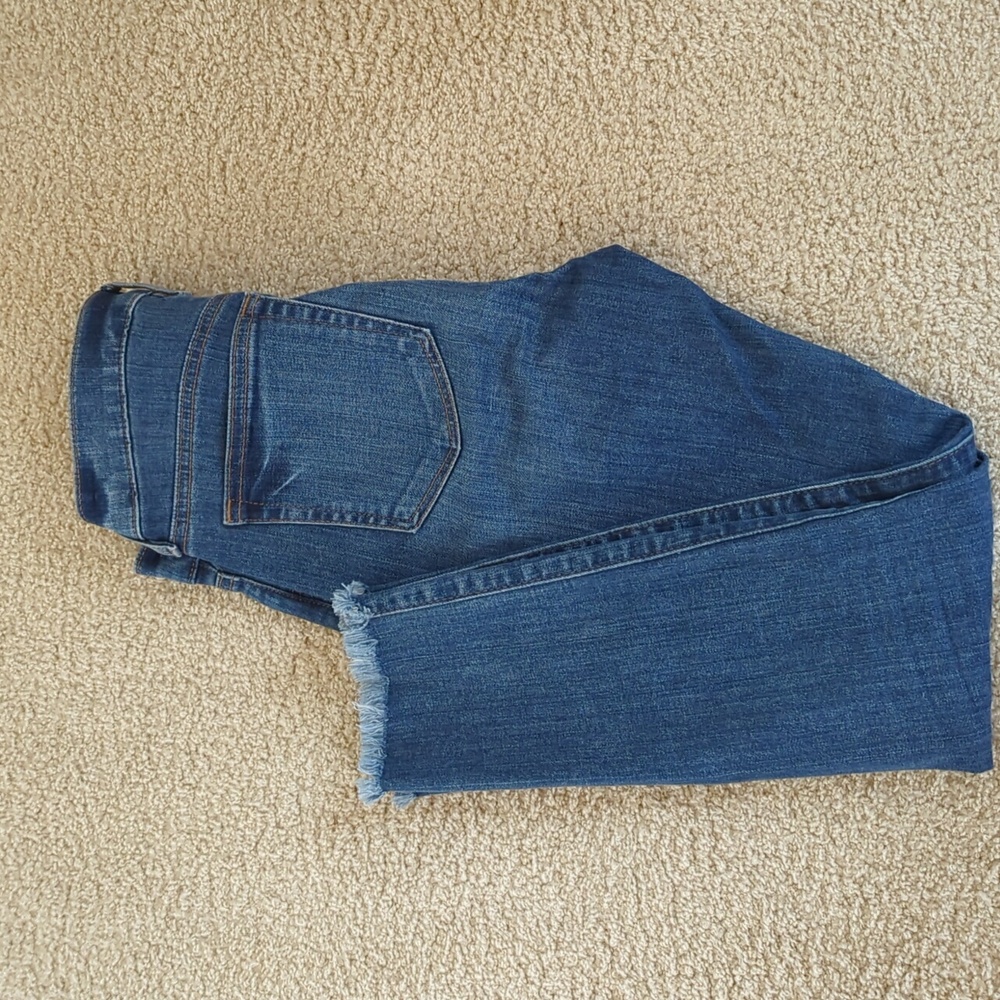 LOFT high waist frayed hem slim jeans size 26P